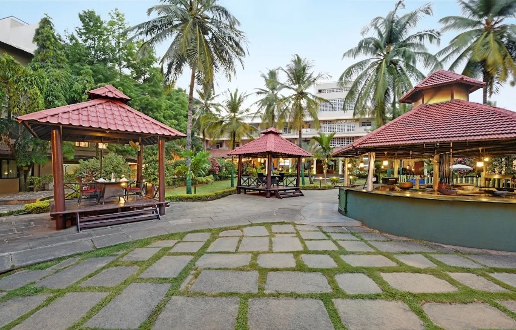 Royal Orchid Outdoor Gazebo & Lawn Courtyard Yelahanka